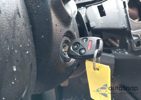 2011 Honda Accord 2.4 Lx z USA, uszkodzony, nr VIN 1HGCP2E34BA085253